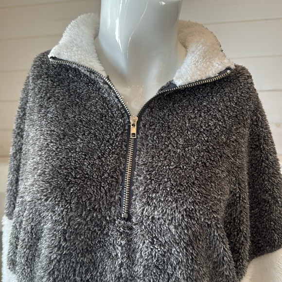 Merokeety Colorblock Charcoal & White Sherpa Quarter Zip Pullover Size Medium - Picture 7 of 13